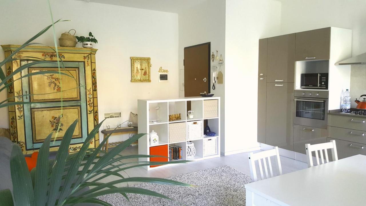 Maison Ebe Apartment Como Bagian luar foto